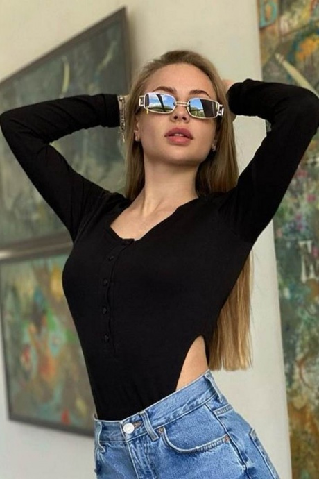 Ася, 25 — Рязанский проспект